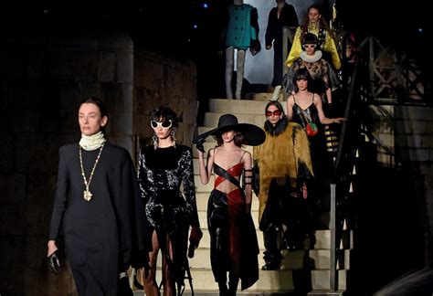 gucci castel monte|watch gucci fashion show online.